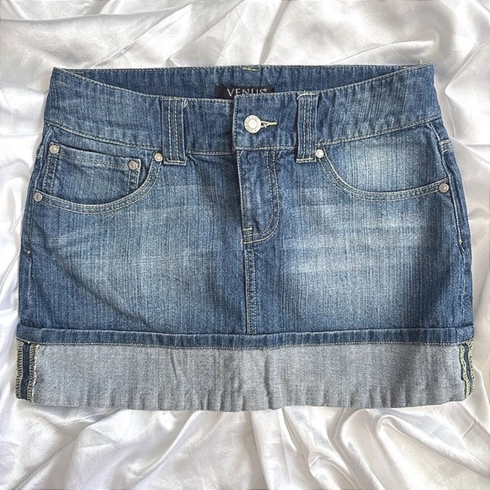 Venus Blue Denim Mini Skirt Wide Cuff Low Rise Y2K Style Size 2